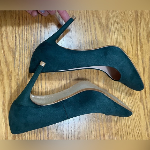 Beautiful high heels, green perfect for fall season! - Picture 6 of 8